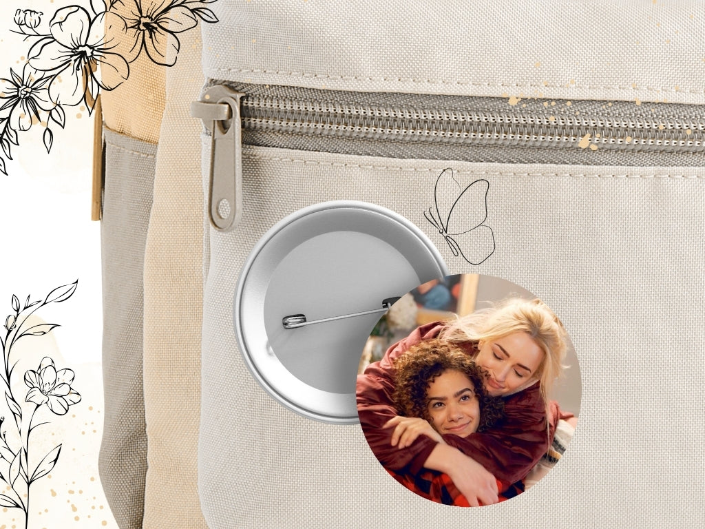 Ginny & Georgia | Backpack pin