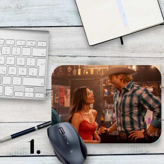 Podkładka pod mysz Nie ten Paryż / The Wrong Paris – romans, Zoey i Adam