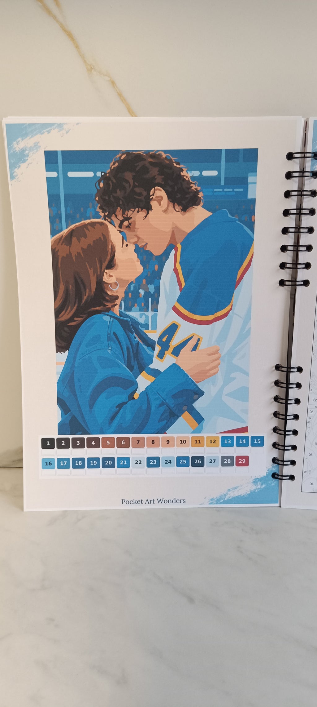 Off Campus – Kolorowanka po Numerach A4 - 30 Ilustracji