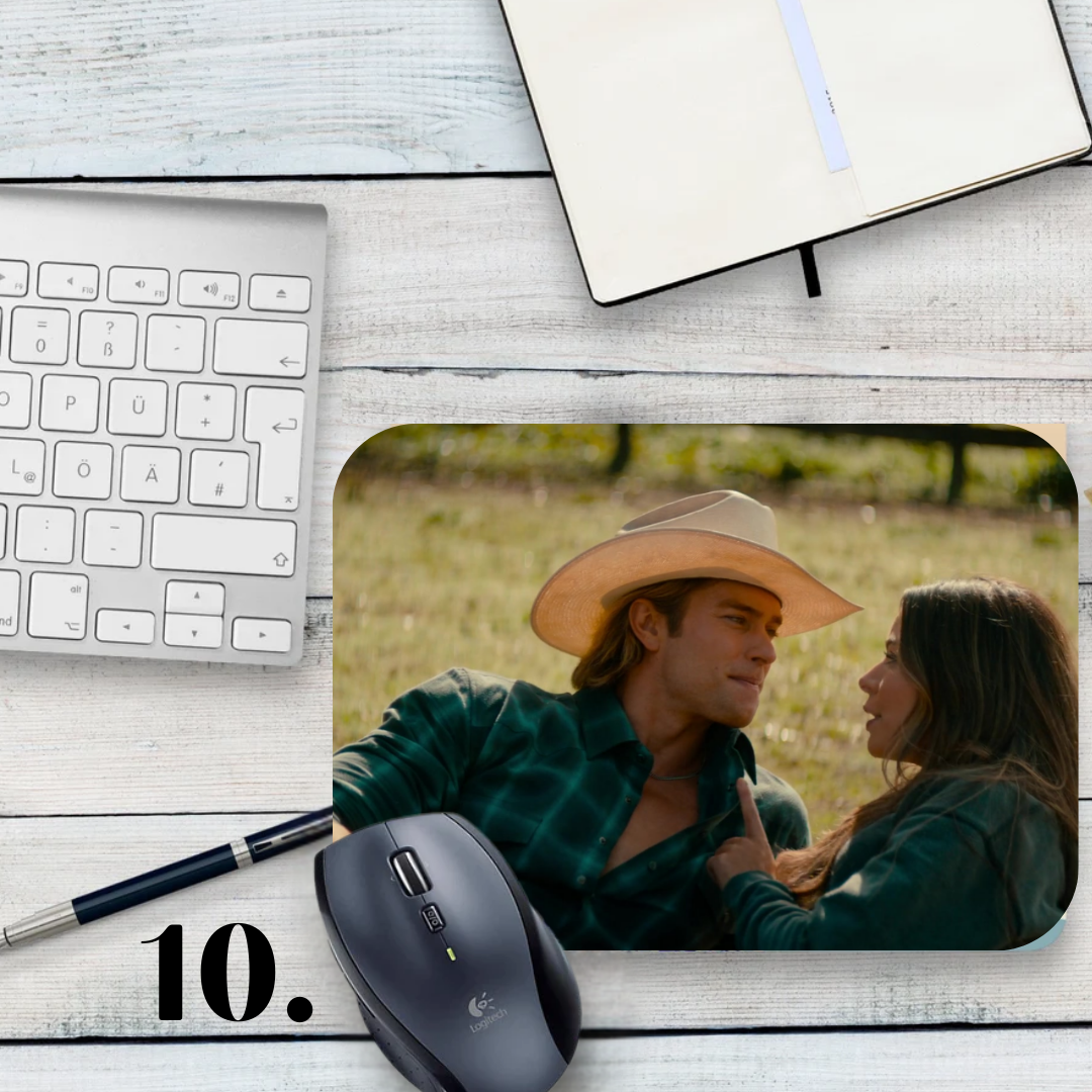 Podkładka pod mysz Nie ten Paryż / The Wrong Paris – romans, Zoey i Adam