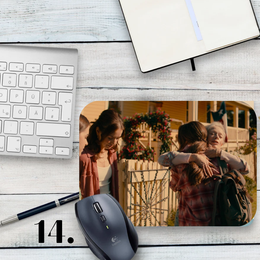 Podkładka pod mysz Nie ten Paryż / The Wrong Paris – romans, Zoey i Adam