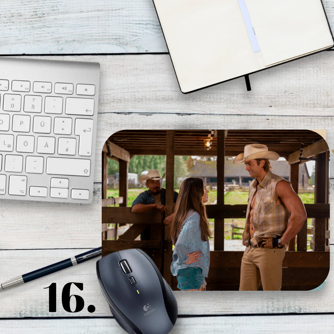 Podkładka pod mysz Nie ten Paryż / The Wrong Paris – romans, Zoey i Adam