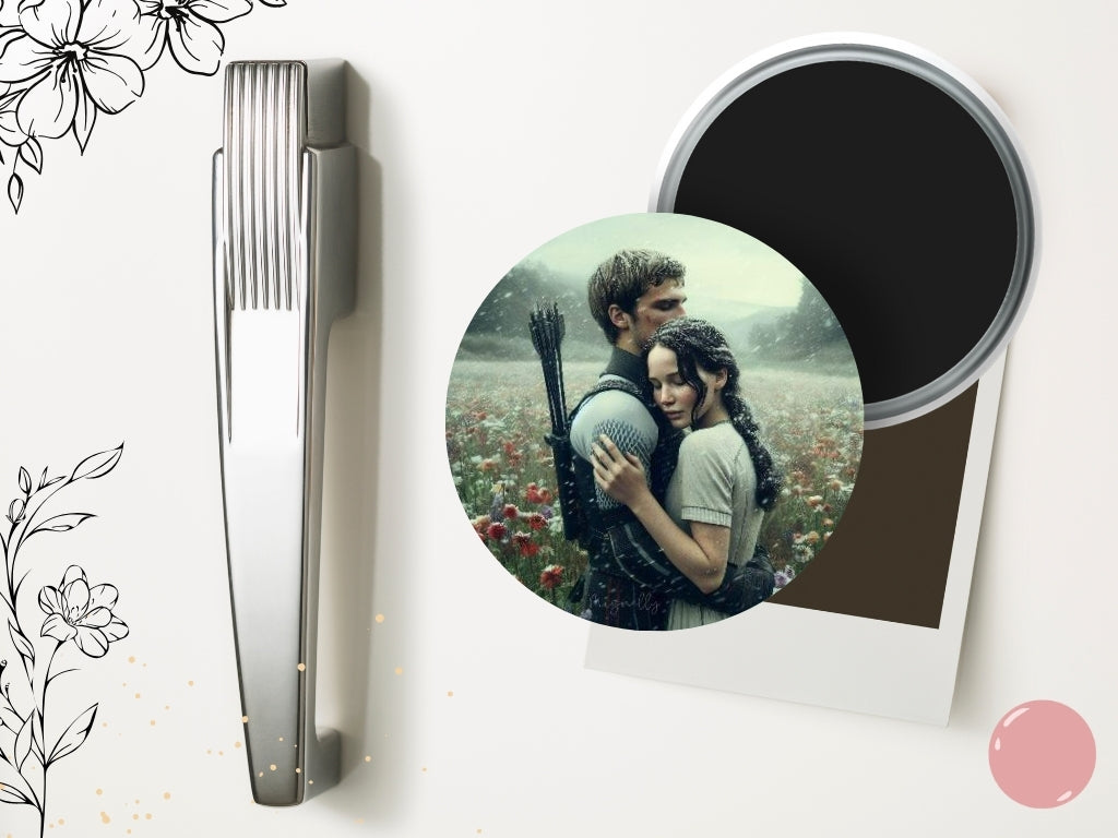 Magnes na lodówkę Igrzyska Śmierci – inspirowany filmem, estetyczny magnes fantasy, Katniss Everdeen