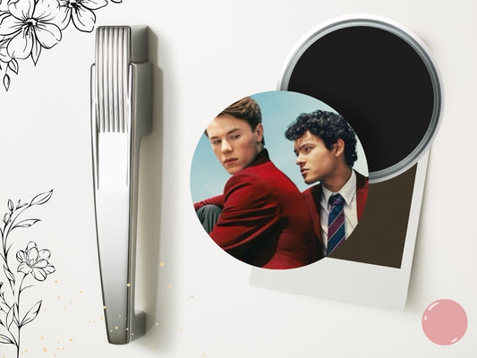 Magnes na lodówkę Young Royals – inspirowany serialem Netflix, estetyczny magnes, Wilhelm, Simon
