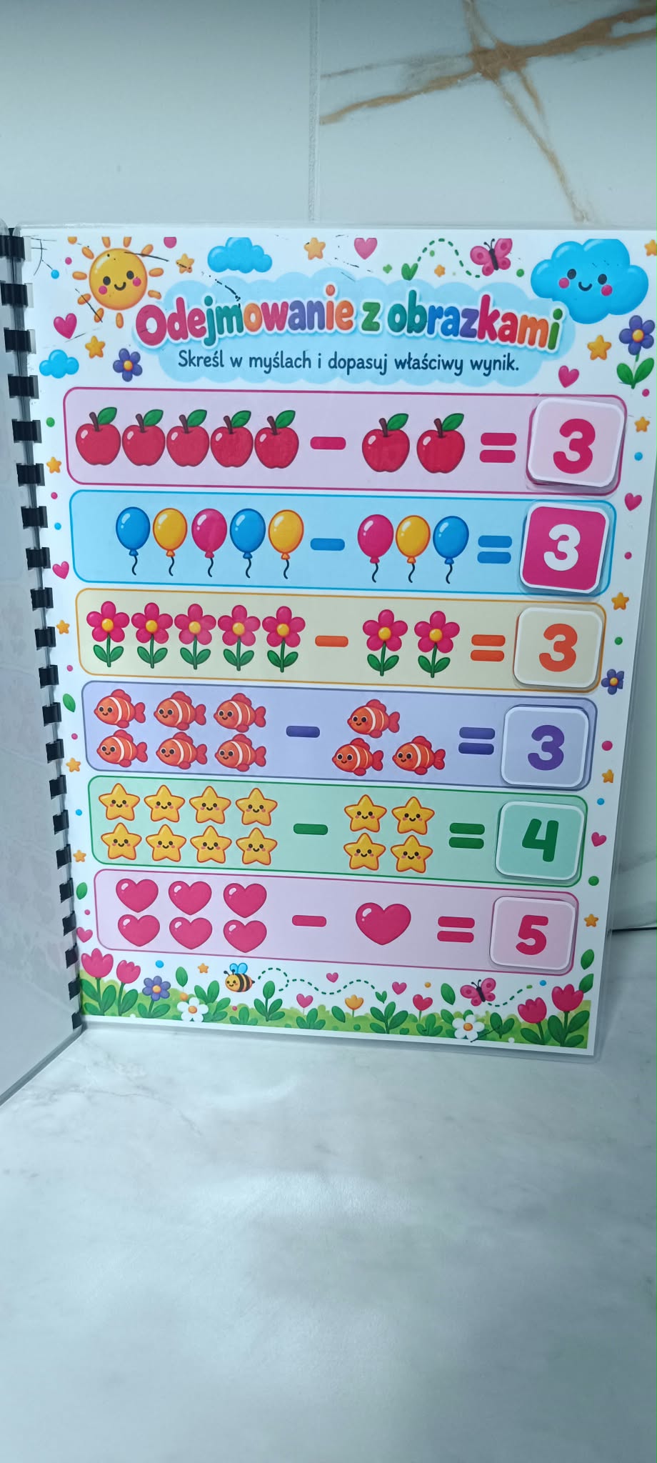 Matematyka 4+ – Książeczka interaktywna na rzepy A4 | Nauka liczenia, dodawania i odejmowania
