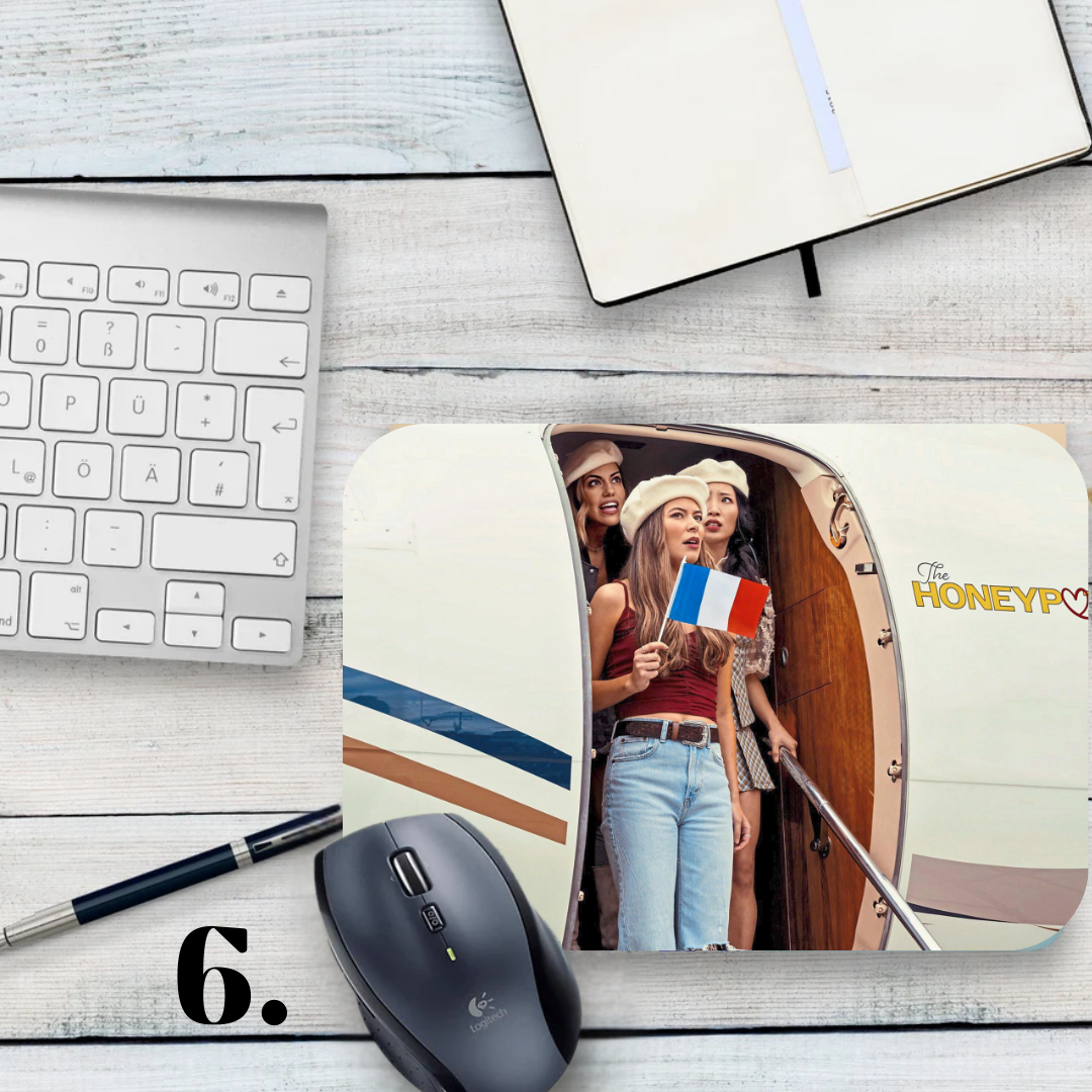 Podkładka pod mysz Nie ten Paryż / The Wrong Paris – romans, Zoey i Adam