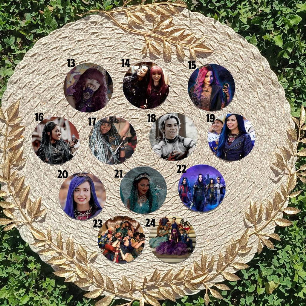Disney Descendants, Mal and Ben, Evie, Jay, Carlos, Uma, Audrey, Dove Cameron, Sofia Carson, Mitchell Hope, Booboo | PINS, KEYCHAIN, MAGNET
