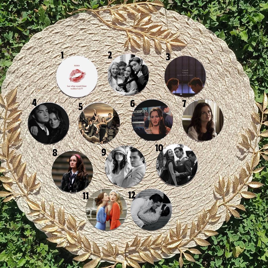 Magnes na lodówkę Plotkara – inspirowany serialem, estetyczny magnes, Blair Waldorf, Serena van der Woodsen