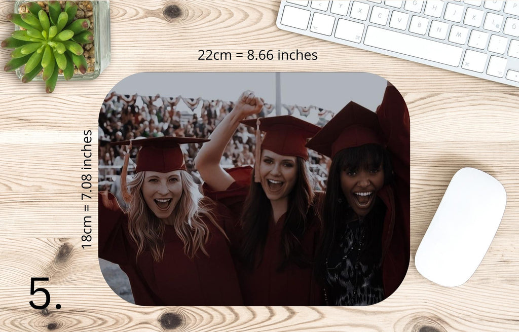 The Vampire Diaries , Damon Salvator ,Stefan Salvatore, Bonnie Bennett,Caroline Forbes, Elena Gilbert, Tyler Lockwood |  MAUSEPAD