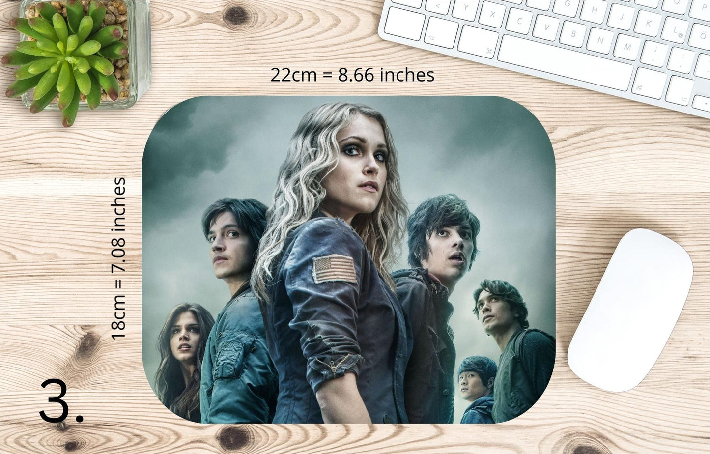 Podkładka pod mysz The 100 / The 100 – Clarke Griffin i Bellamy Blake
