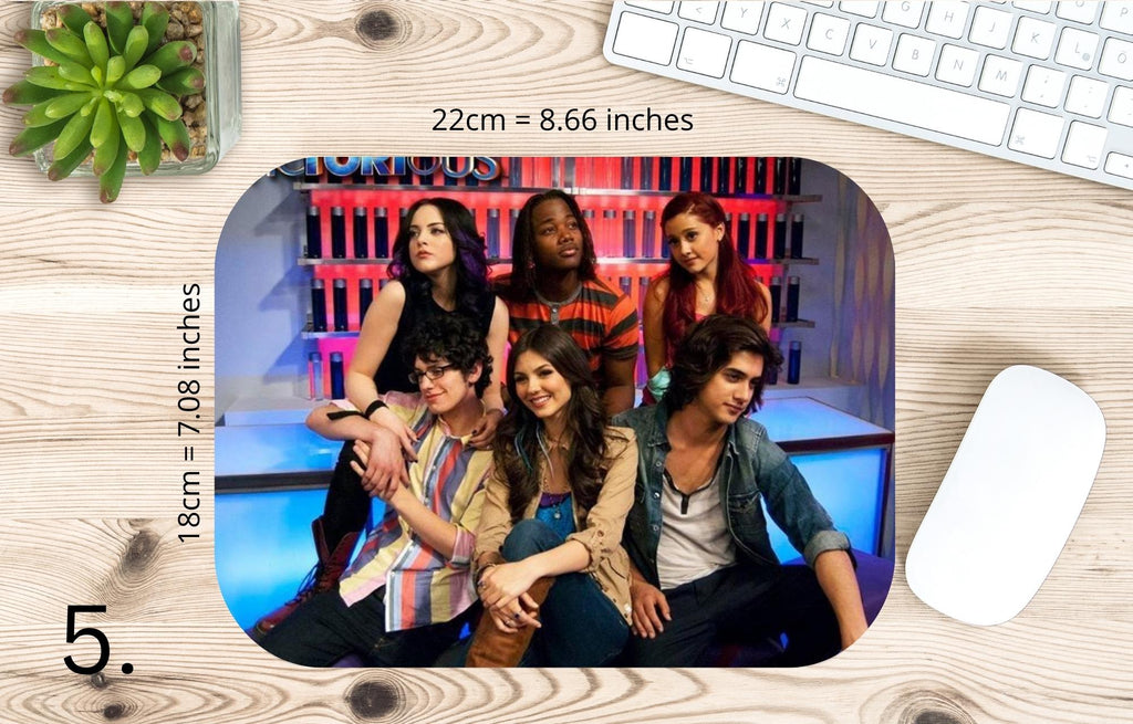 Victorious, Tori Vega, Jade West, Trina Vega, Beck Oliver , Andre Harris , Robbie Shapiro  | MAUSEPAD, Gaming Mouse Pad
