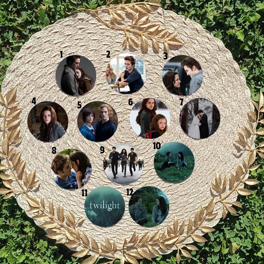 Twilight , Bella Swan, Edward Cullen, Jacob Black, Jasper Hale, Emmett Cullen, Esme Cullen, Rosalie Hale | PINS, KEYCHAIN, MAGNET