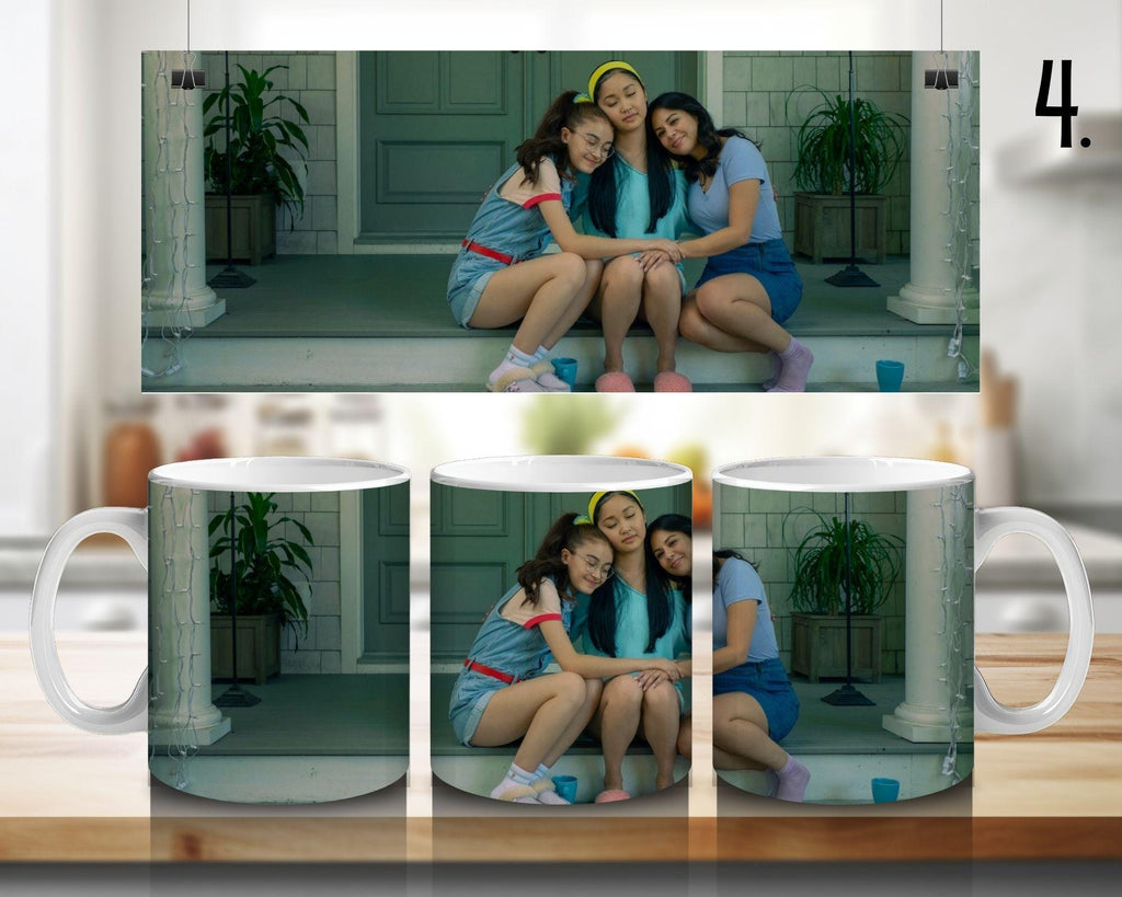 To All the Boys I've Loved Before, Lara Jean Covey, Peter Kavinsky, Margot Covey, Kitty Covey, Josh Sanderson | 100%CERAMICMUG, 11Oz = 330ml