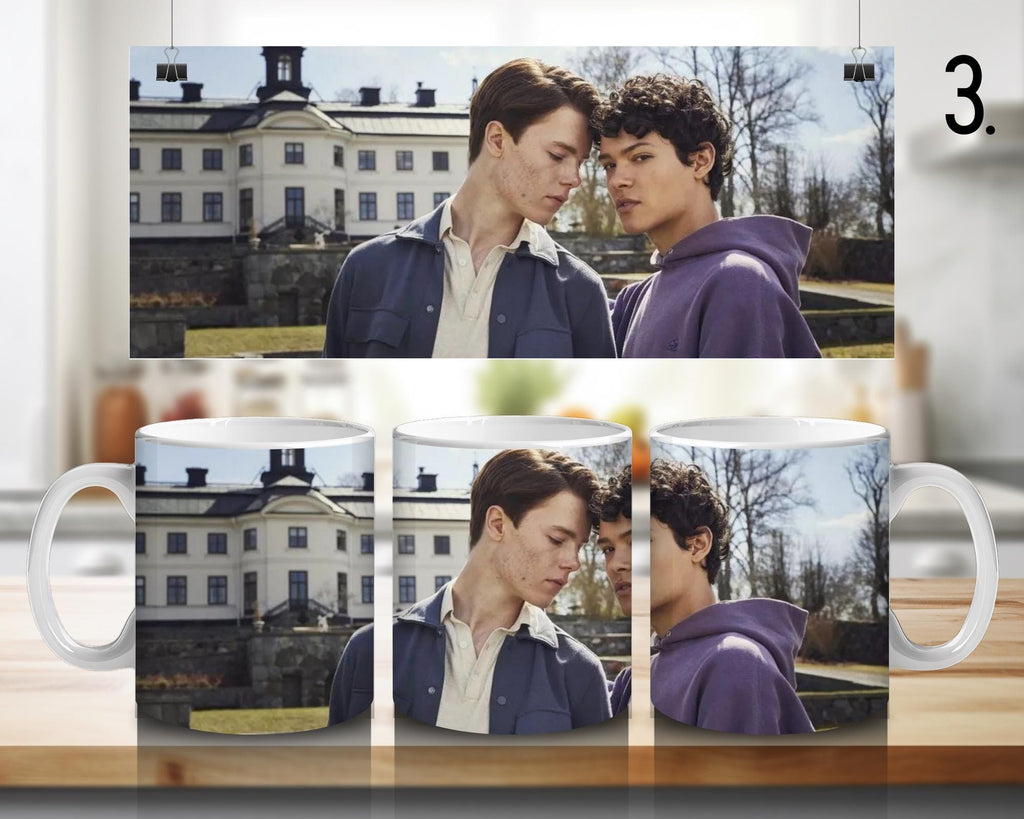 Young Royals, Wilhelm, Simon, August, Sara, Felicie, Hillerska | 100%CERAMICMUG, 11Oz = 330ml