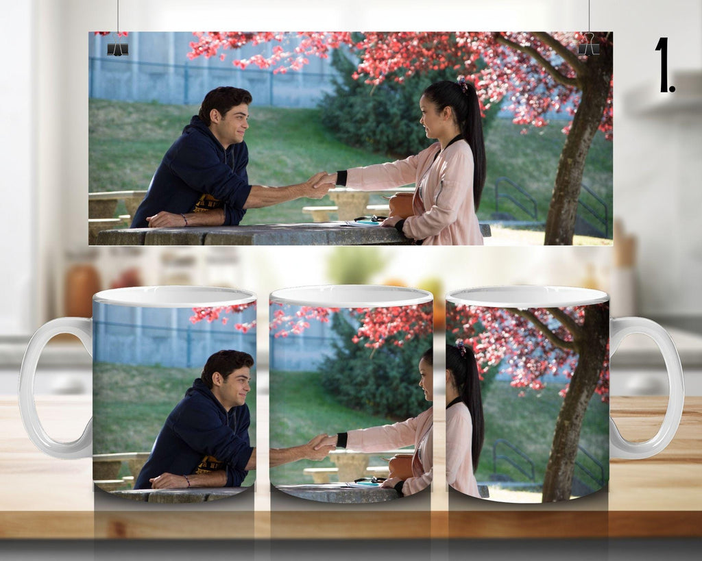 To All the Boys I've Loved Before, Lara Jean Covey, Peter Kavinsky, Margot Covey, Kitty Covey, Josh Sanderson | 100%CERAMICMUG, 11Oz = 330ml