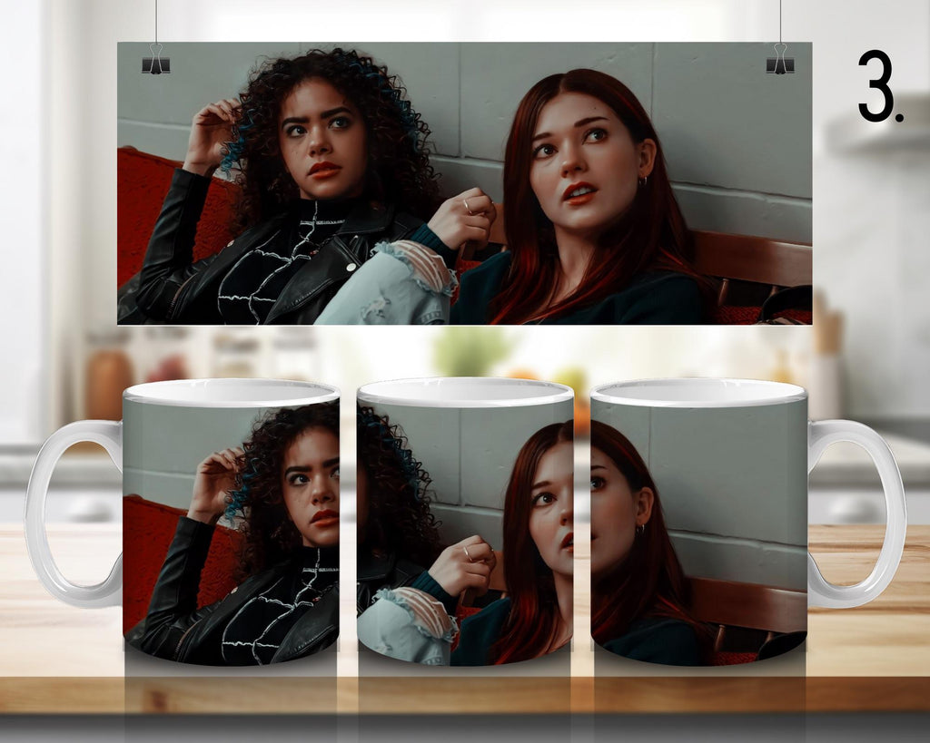 Ginny & Georgia, Georgia Miller, Ginny Miller, Marcus Baker, Maxine Baker, Zion Miller, Abby Littman, Gil | 100% CERAMIC MUG, 11Oz = 330ml